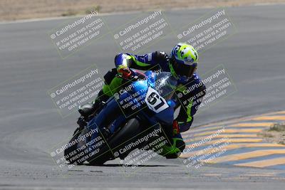 media/Apr-09-2023-SoCal Trackdays (Sun) [[333f347954]]/Turn 10 (115pm)/